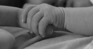 Hallan dos bebés muertos en congelador de una vivienda en Francia